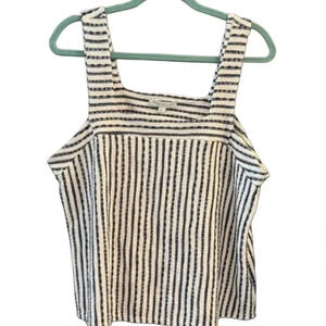 GREEN ENVELOPE Tank top